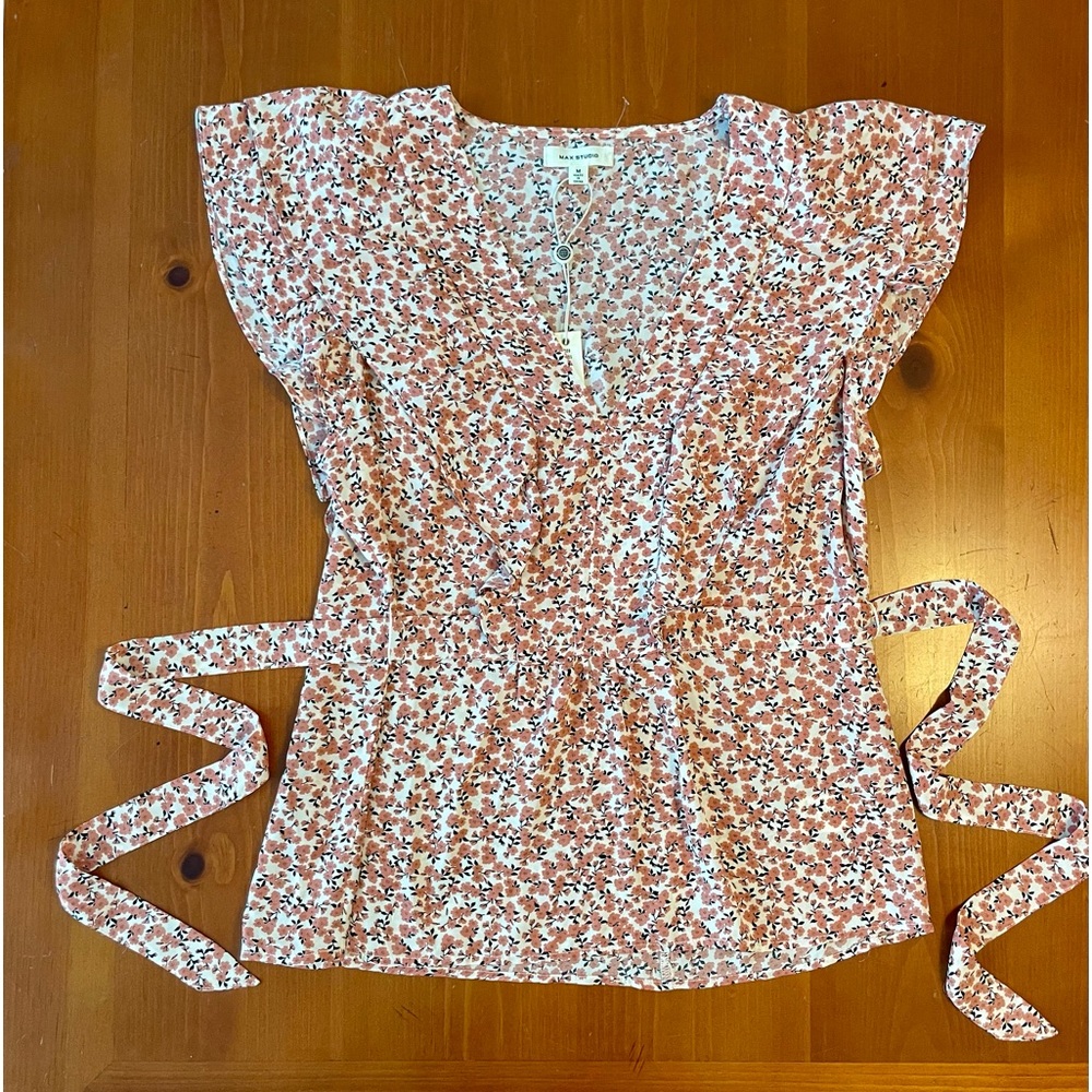 Max Studios floral blouse size medium